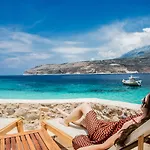Hotel Pirgos Mavromichali 4*