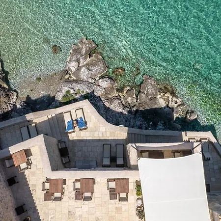 Hotel Pirgos Mavromichali