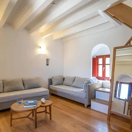 Hotel Pirgos Mavromichali Liménion