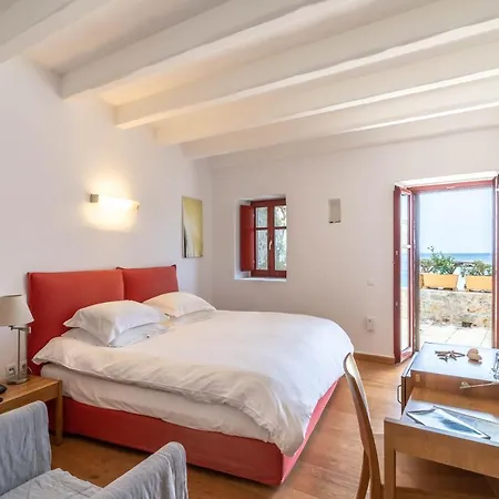 Pirgos Mavromichali Limeni