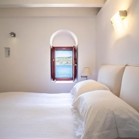 Pirgos Mavromichali Hotel Liménion