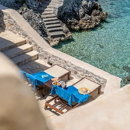 Pirgos Mavromichali 4*