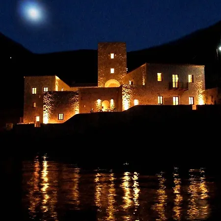 Hotel Pirgos Mavromichali 4*