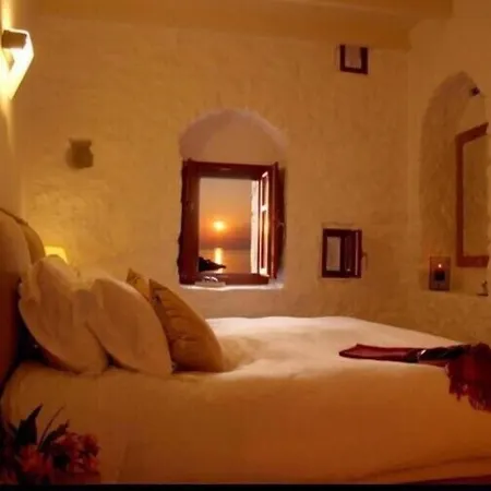 Pirgos Mavromichali Hotel