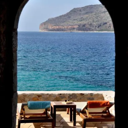 Hotel Pirgos Mavromichali