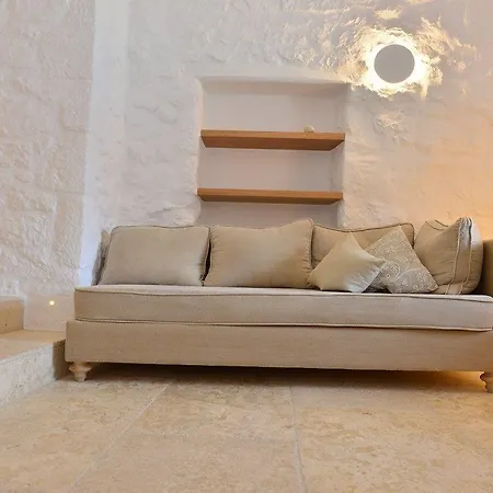 Hotel Pirgos Mavromichali 4*