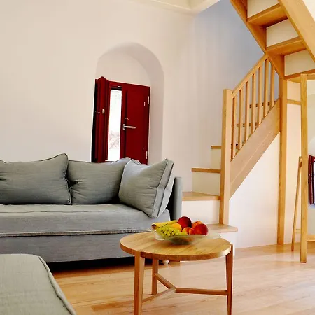 Hotel Pirgos Mavromichali Liménion