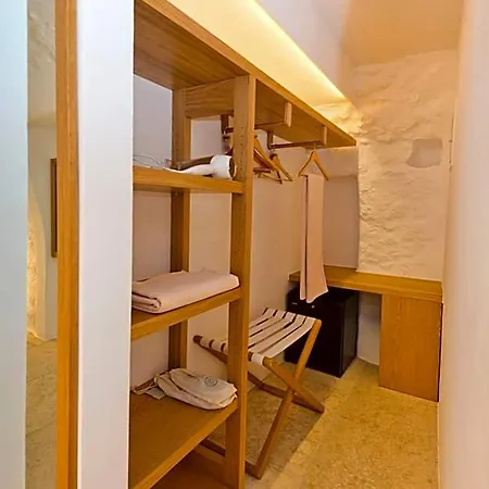 Pirgos Mavromichali Hotel 4*