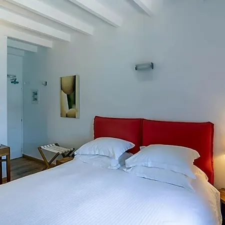 Pirgos Mavromichali Hotel