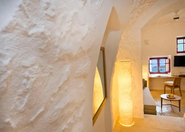 Hotel Pirgos Mavromichali Liménion