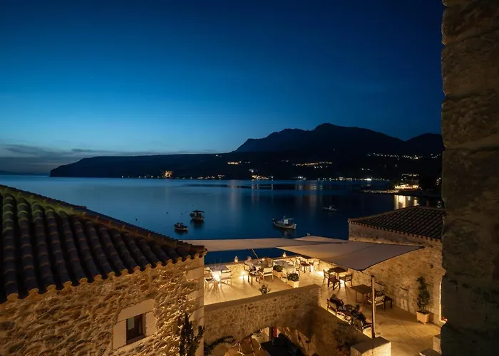 Hotel Pirgos Mavromichali Liménion