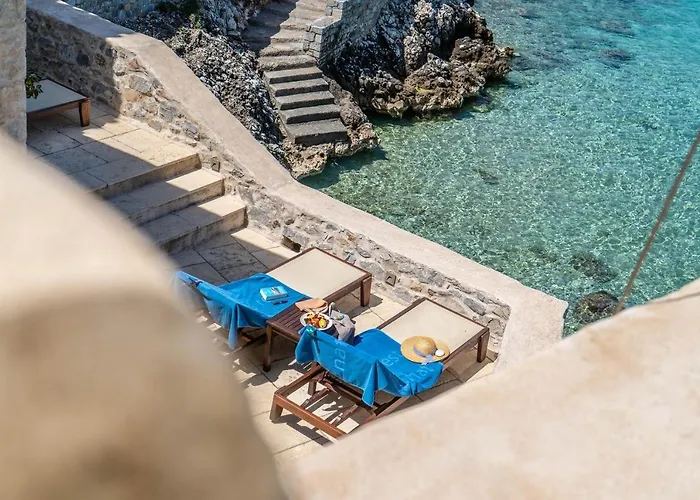 Pirgos Mavromichali 4*