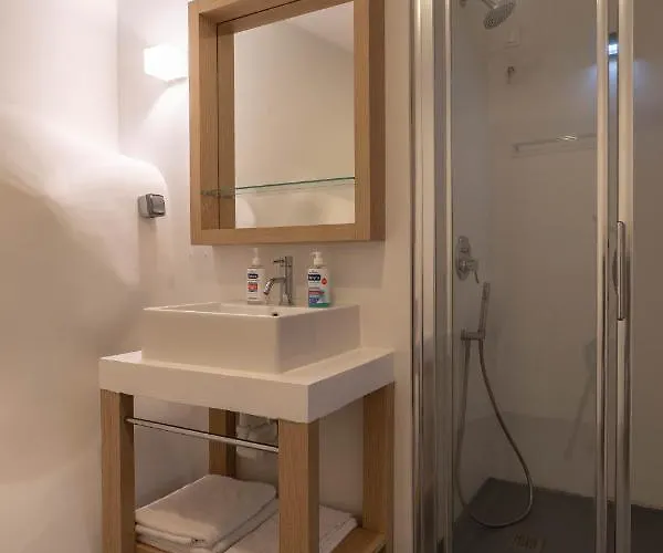 Hotel Pirgos Mavromichali