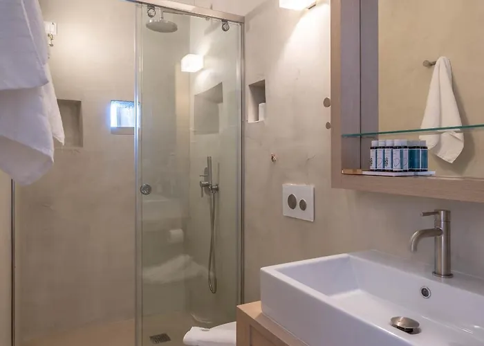 Pirgos Mavromichali Otel Liménion
