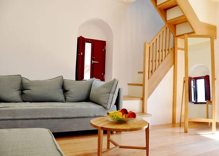 Hotel Pirgos Mavromichali Liménion