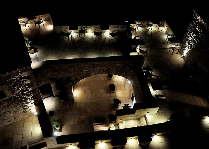 Pirgos Mavromichali ホテル